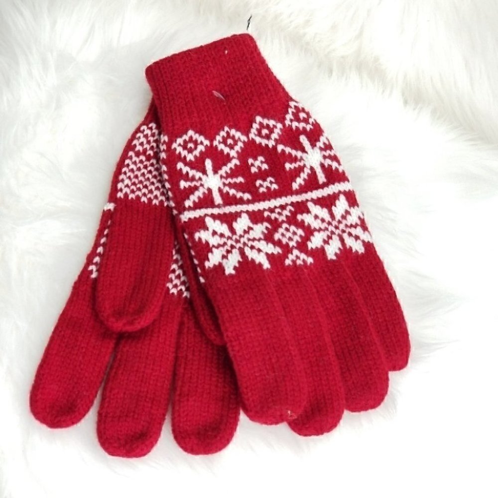 Red gloves